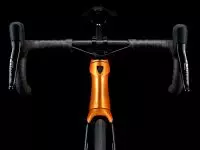Trek Emonda SL 7 eTap Rennrad Carbon Smoke/Factory Orange | e-bikes4you.com
